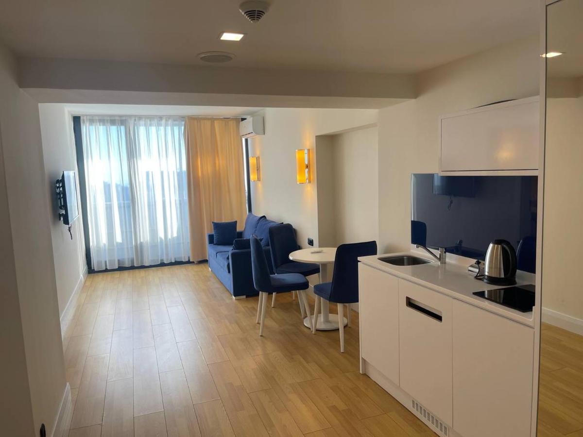 Trip Batumi公寓式酒店 外观 照片